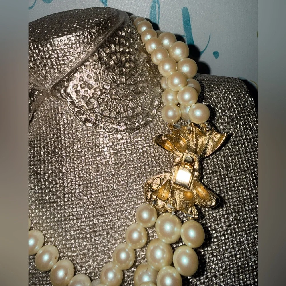 Givenchy Vintage EUC Classic Triple Strand Faux pearl Necklace - Picture 4 of 8